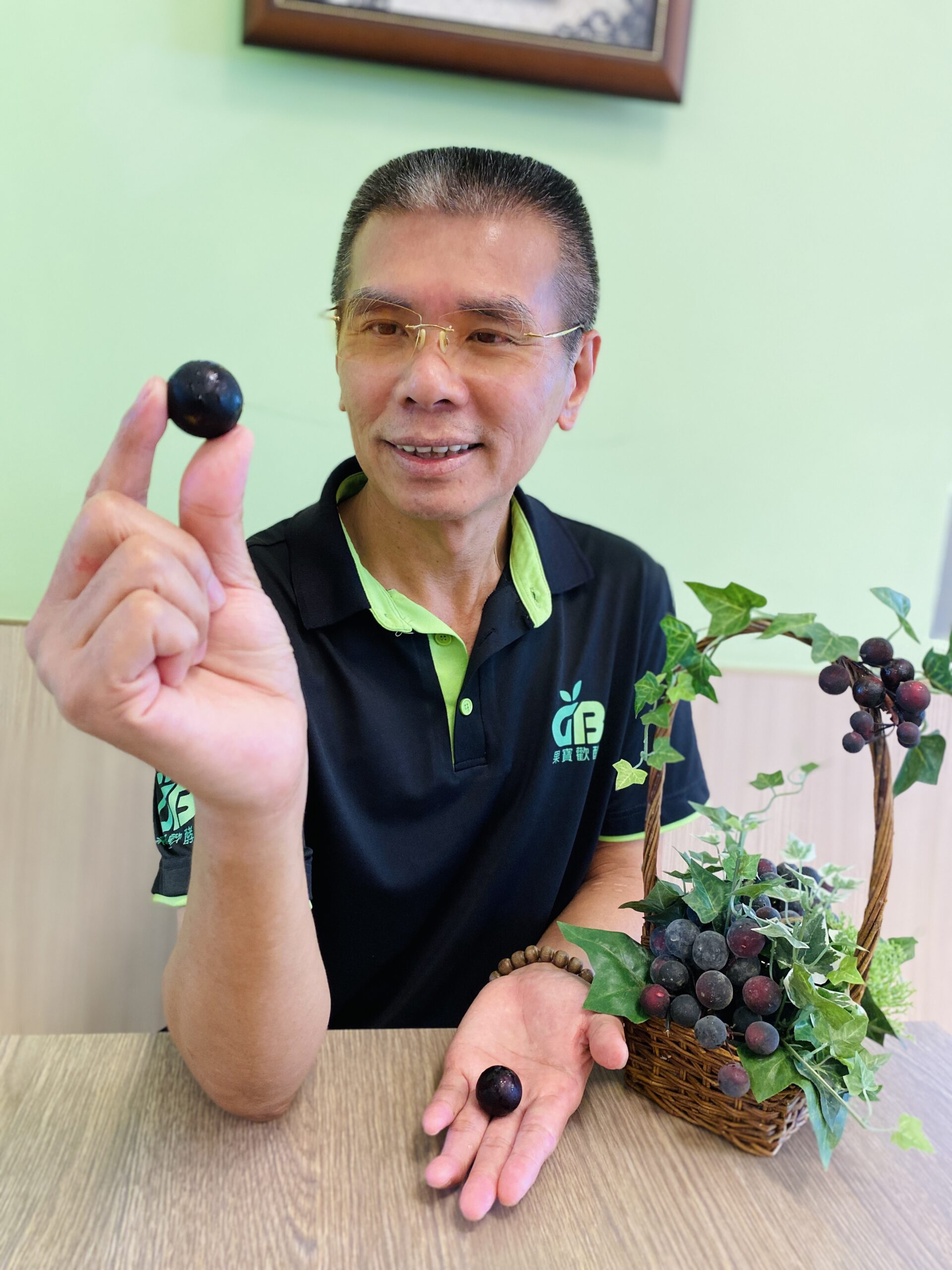 （二級加工1）農場主人蔡明輝顛覆外界對樹葡萄印象