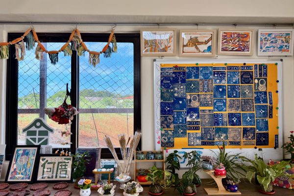 008何厝社區金門蕃薯故事館內有許多在地社區長輩創作的手工藝品002