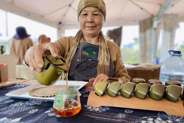 (二級2)主人家莊玉端是茶藝師，開發出香草與茶葉的相得益彰